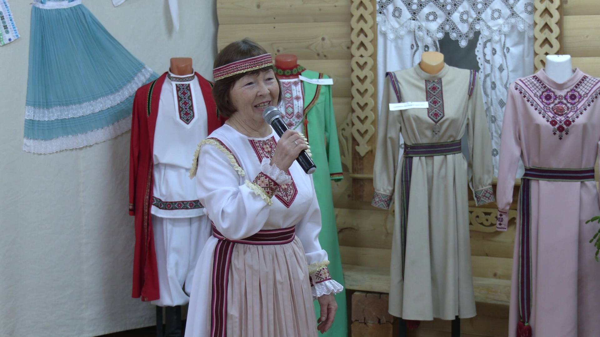 Марий Эл ТВ: Курыкмарий районысо Йоласалыште краевед Тамара Петрова дене усталык вашлиймаш эртен смотреть онлайн