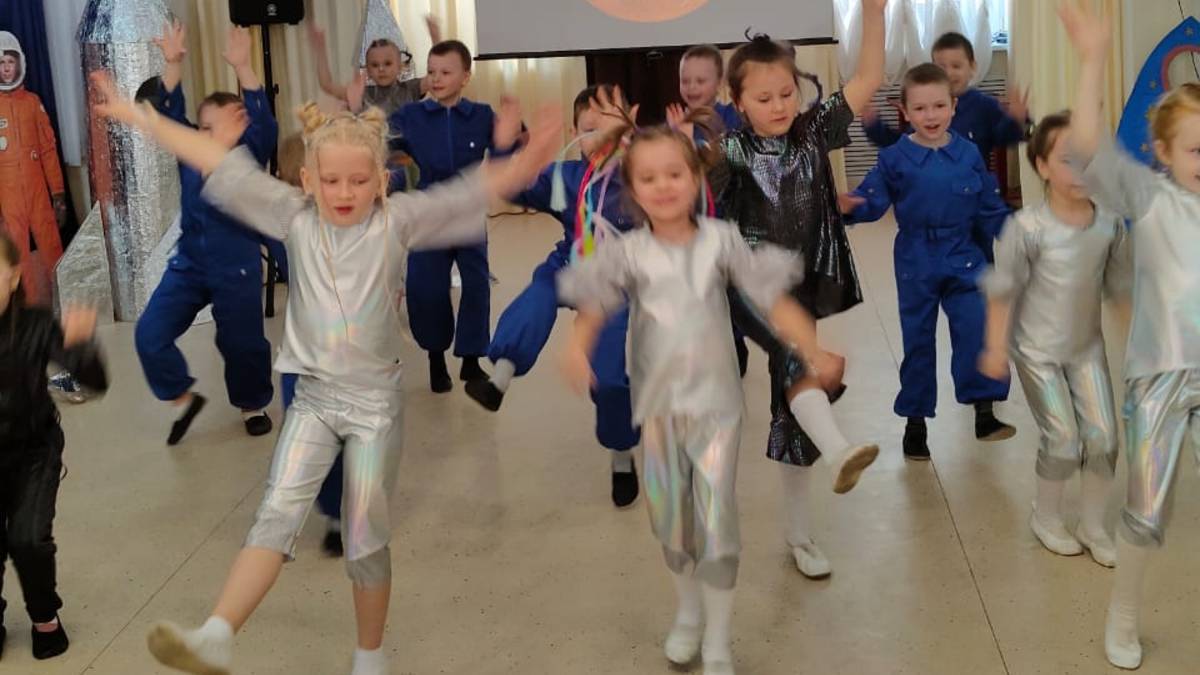 Развлечение для детей "Путешествие по Солнечной системе" смотреть онлайн