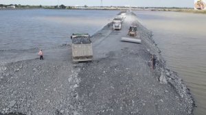 Строительство, дорога на озере , обзор