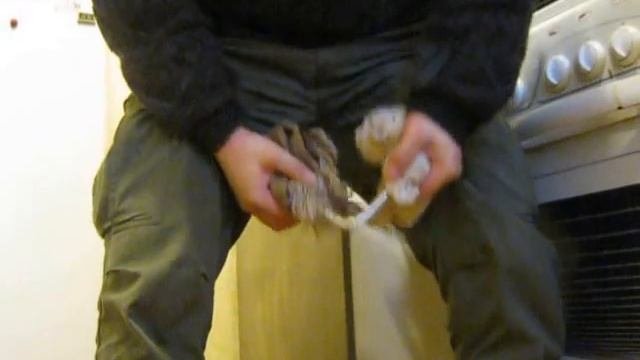 Bending Steel . как сломать болт сантехнический руками