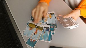 Кто решил вернуться в отношения с вами? и что? таро прогноз