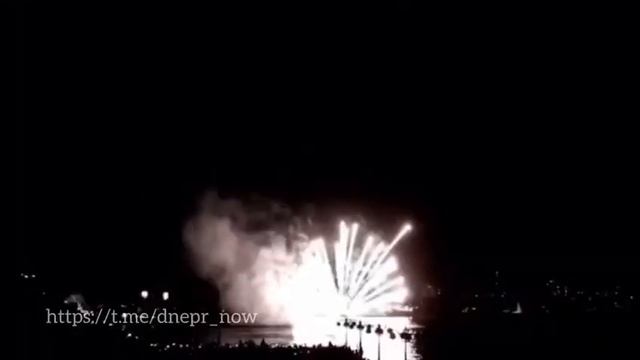Лазерное шоу и салют на день города Днепр 2020 смотреть онлайн