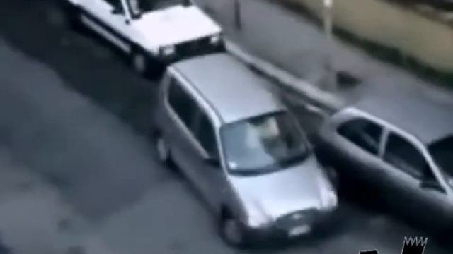 Баба за рулём! Девушка за рулём! Приколы! УГАР! Опасные! HD