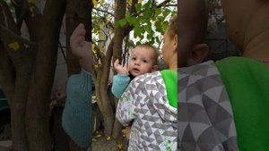Смешное видео. Малыш говорит мама.