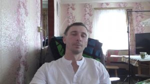 Почему телефон сам выключается?