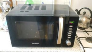Микроволновая печь Hyundai HYM-D3028