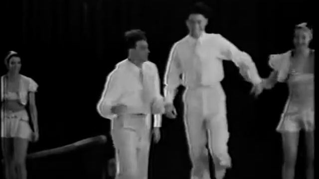 The Honey Family, teeterboard acrobats / Schleuderbrett / подкидная доска смотреть онлайн