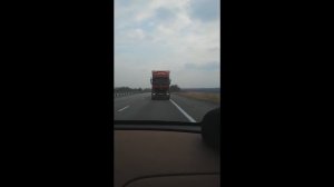 Шок, фура задом по трассе 100км/ч