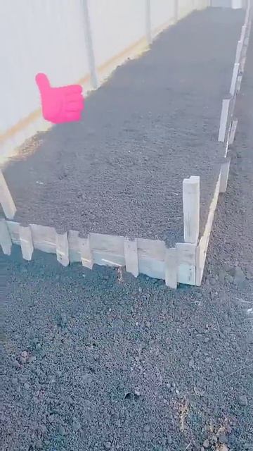 Подготовка теплой грядки для посадки.