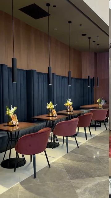 Этот интерьер заставляет поверить в магию ✨ Отель Radisson с мебелью IDCollection. смотреть онлайн