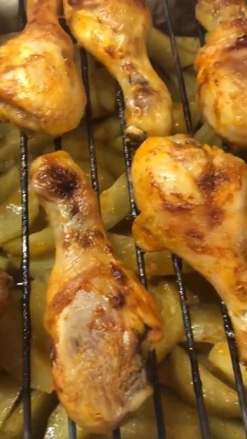 КУРИНЫЕ ГОЛЕНИ С КАРТОШКОЙ В ДУХОВКЕ🍵 chicken with potatoes