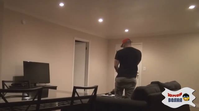 СТРАШНЫЕ ПРИКОЛЫ над ЛЮДЬМИ! ВЫПУСК #103 смотреть онлайн