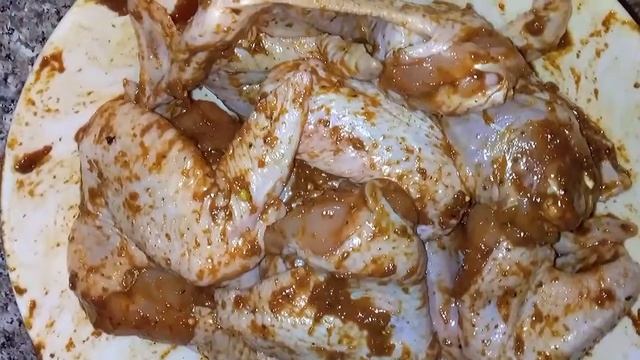 Куриные крылышки на мангале . Вкусный маринад для шашл