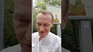 *"Психологи копают ваше прошлое 3 месяца...  
А ВЫ ВСЁ ЕЩЁ В ГОВНЕ? 💩