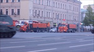 Техника идёт на репетицию Парада Победы-2025, фрагменты