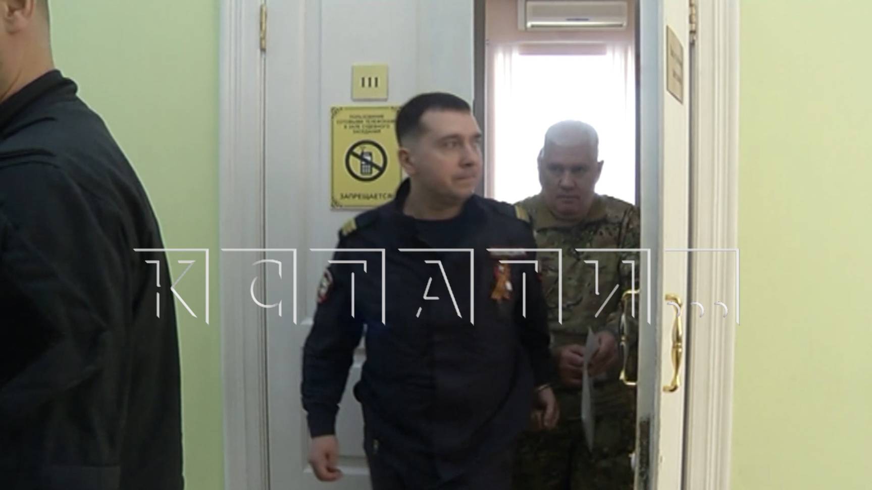 Военный комиссар, обвиняемый во взяточничестве, заявил, что брал из благородных побуждений