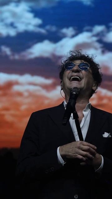 Лепс в моём объективе / Сочи 18.02.2023 смотреть онлайн