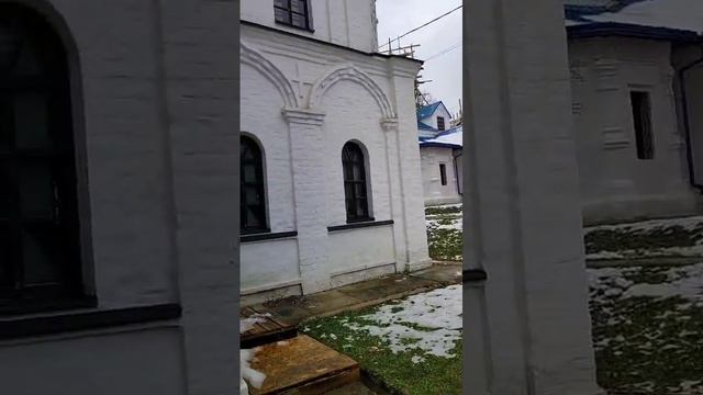 врач