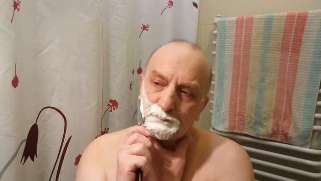 Французский новодел от Sabatier - бритва Spartacus смотреть онлайн