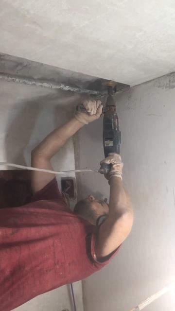 Штробирование стены для проводки электрики смотреть онлайн