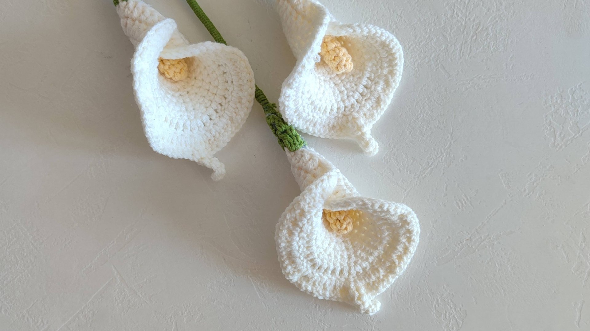 Мастер - класс крючком // Вязаные цветы крючком // Калла из пряжи // Вяжем крючком цветы смотреть онлайн