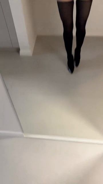 mini skirt смотреть онлайн