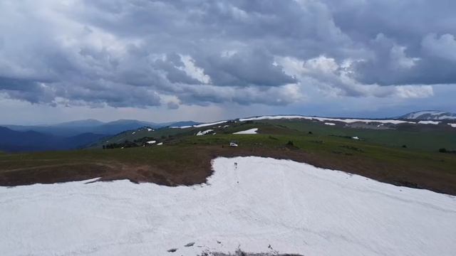 «На леднике» Тургусун. Восточный Казахстан смотреть онлайн