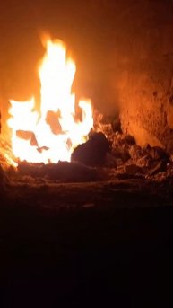 Огонь продолжает гореть в Печи Обогрева 12-ого Февраля