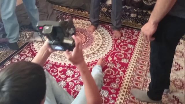 Боз як Гарибачаи Точик Сойиби зан шуд.Худованд хамара Баин руз расона Омин
