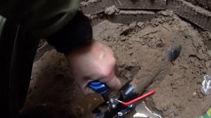 Подключение воды Врезка в трубу ПНД под давлением