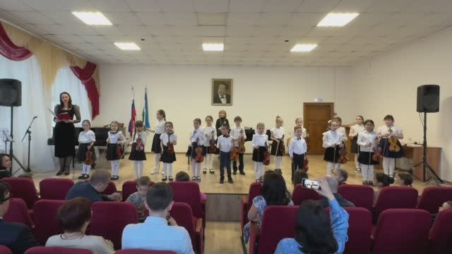 Отчетный концерт струнного отдела ДМШ №1 им. н.Сабитова, 18.04.2025 смотреть онлайн