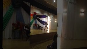 Учат в школе