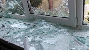 ВСУ атаковали дроном с взрывчаткой жилой дом в курском селе Званое