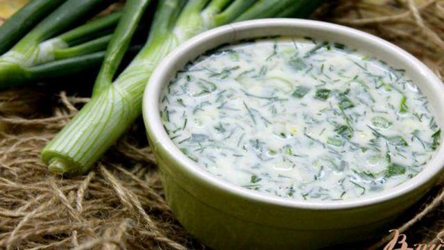 Окрошка с ветчиной и зернистой горчицей