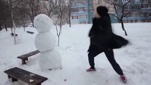 КАК ОТПЗДИТЬ СНЕГОВИКА 8K 60FPS УЛУЧШЕННЫЙ МЕМ