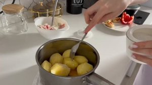 Vkysnogotovim Вкусный салатик со сметаной и ужин готов