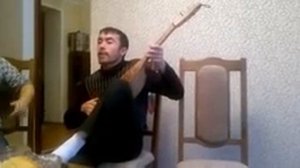 На пандуре.01