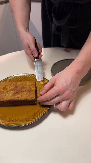 Ссылка на рецепт в закрепленном комментарии #шарлотка
