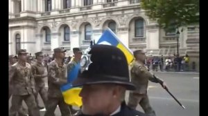 На параде в Британии украинцев заставили «вступить в НАТО»