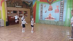 Прыжки через веревку. Подготовительная группа.