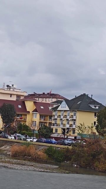 Самолёт идёт на посадку Сочи