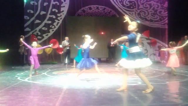 Спортивно балные танцы . Динара