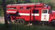 В Шостке горит сарай