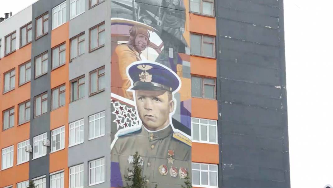 В Вологде завершили серию муралов с портретами Героев ВОВ
