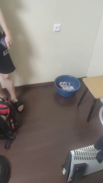 приходил электрик