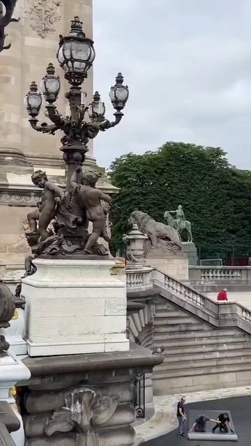 1000002510.mp4. ГУЛЯЕМ ПО ПАРИЖУ
