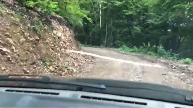 🚙Уаз Патриот по горным дорогам Кавказа. Отлично ползет в гору. смотреть онлайн