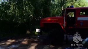 Пожарные тушили сарай