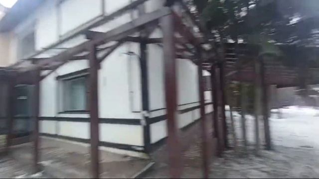 Односкатный навес из монолитного поликарбоната 16.10.25