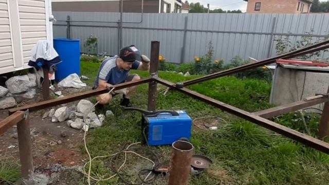Свариваю каркас для летней кухни смотреть онлайн